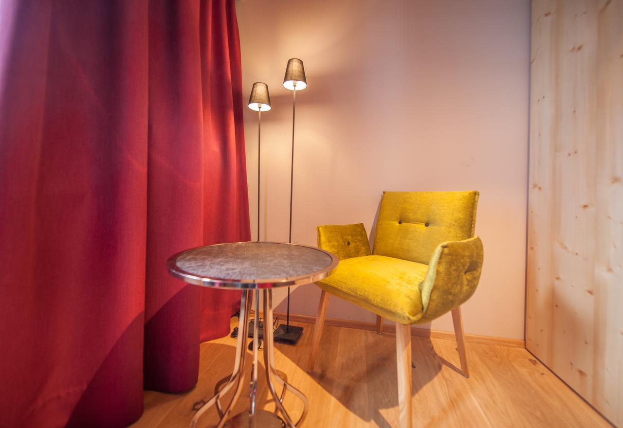 Quality Hosts Arlberg - Laerchenhof Appartement Sankt Anton am Arlberg Buitenkant foto
