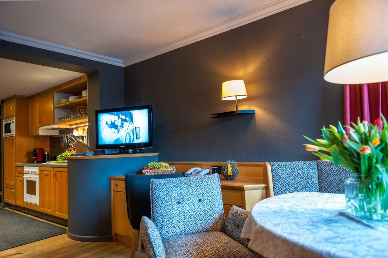Quality Hosts Arlberg - Laerchenhof Appartement Sankt Anton am Arlberg Buitenkant foto