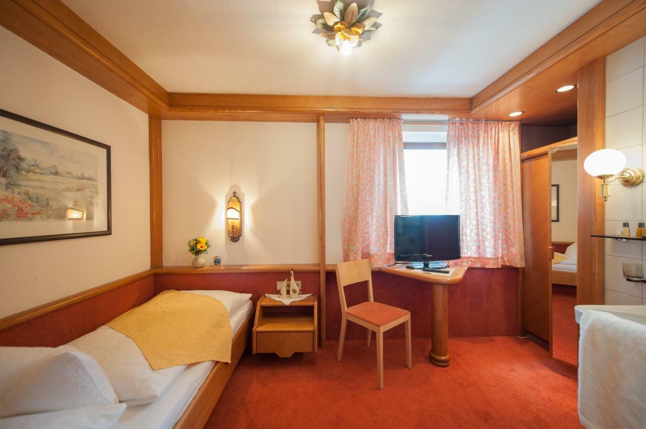 Quality Hosts Arlberg - Laerchenhof Appartement Sankt Anton am Arlberg Buitenkant foto