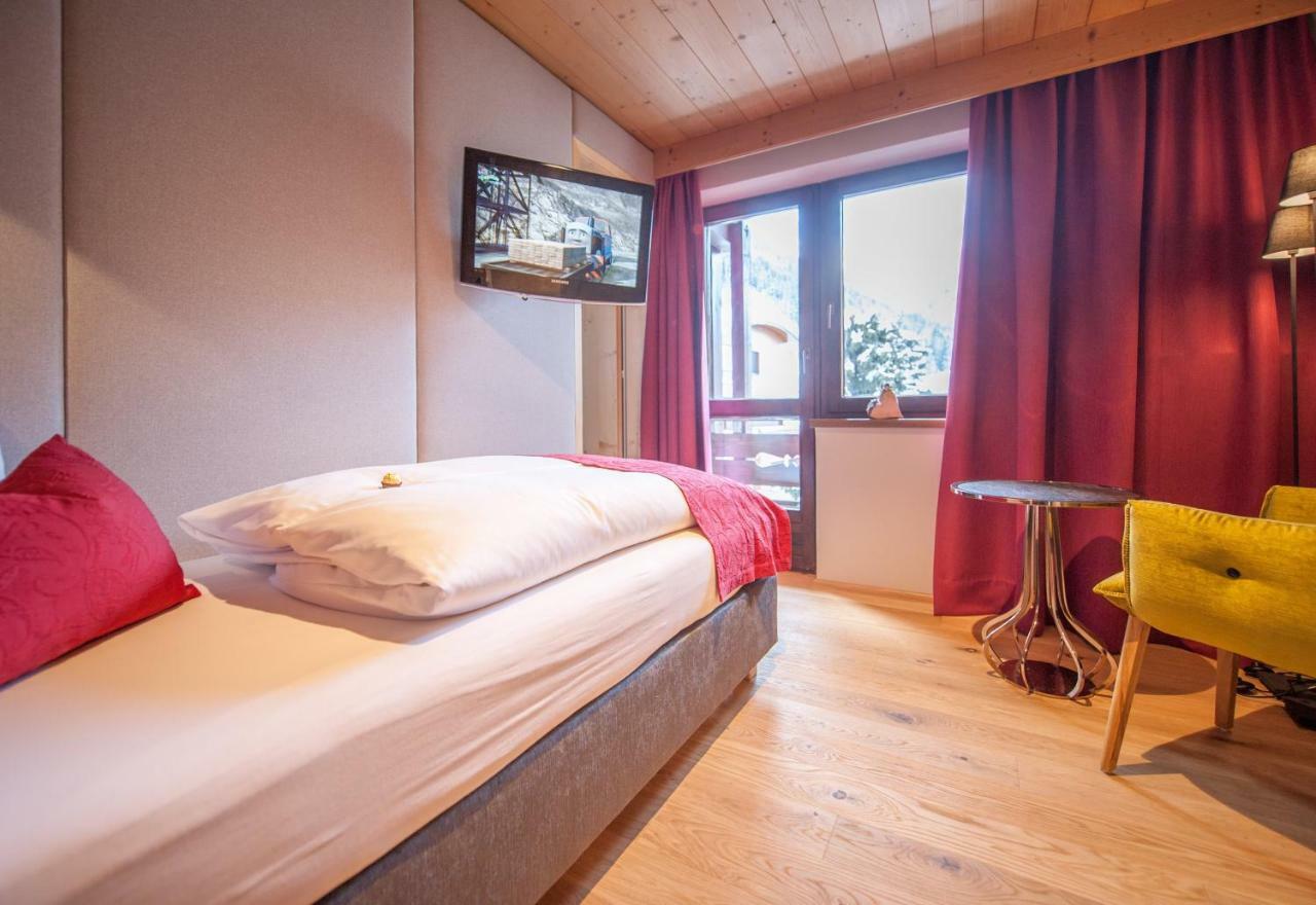 Quality Hosts Arlberg - Laerchenhof Appartement Sankt Anton am Arlberg Buitenkant foto
